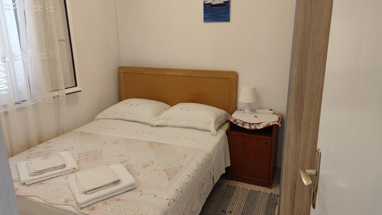 Apartmani Vinko Bol Eksteriør bilde