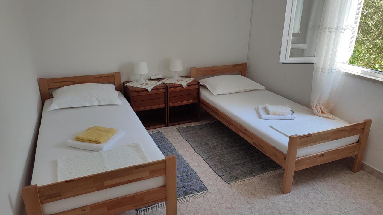 Apartmani Vinko Bol Eksteriør bilde