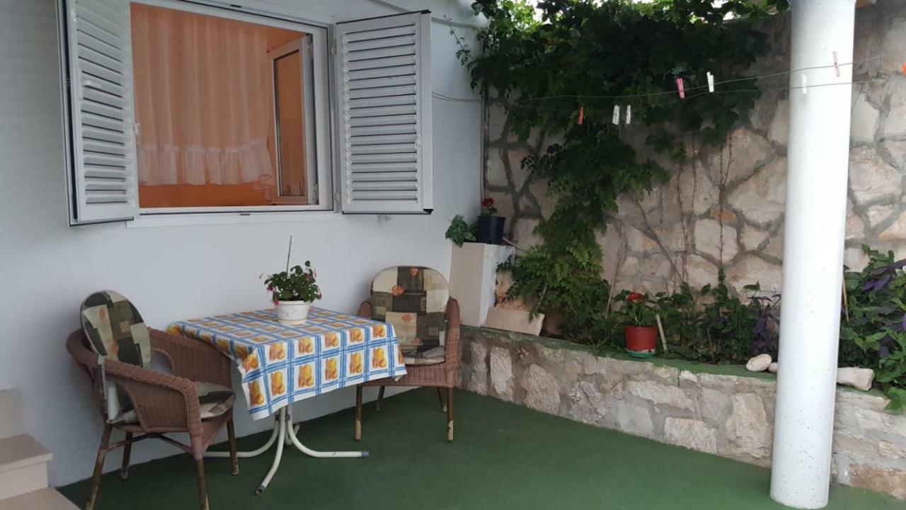 Apartmani Vinko Bol Eksteriør bilde