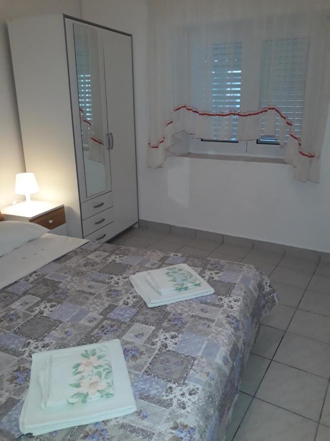 Apartmani Vinko Bol Eksteriør bilde